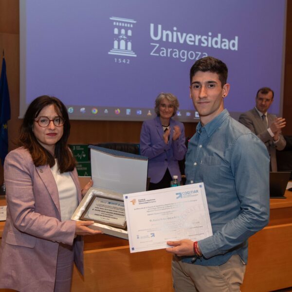 Premio de la Cátedra COGITIAR al mejor Trabajo Fin de Grado en el Área de Ingeniería Química para David Ruiz-Alejos